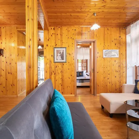 Apartment Rustic 2 Min Walk To The Heart Of