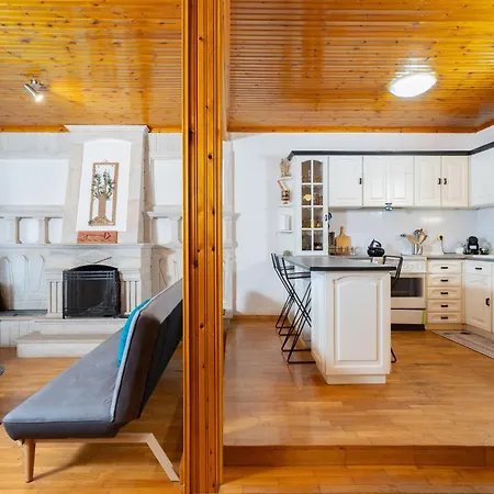 Rustic Thassos * Λιμενάρια